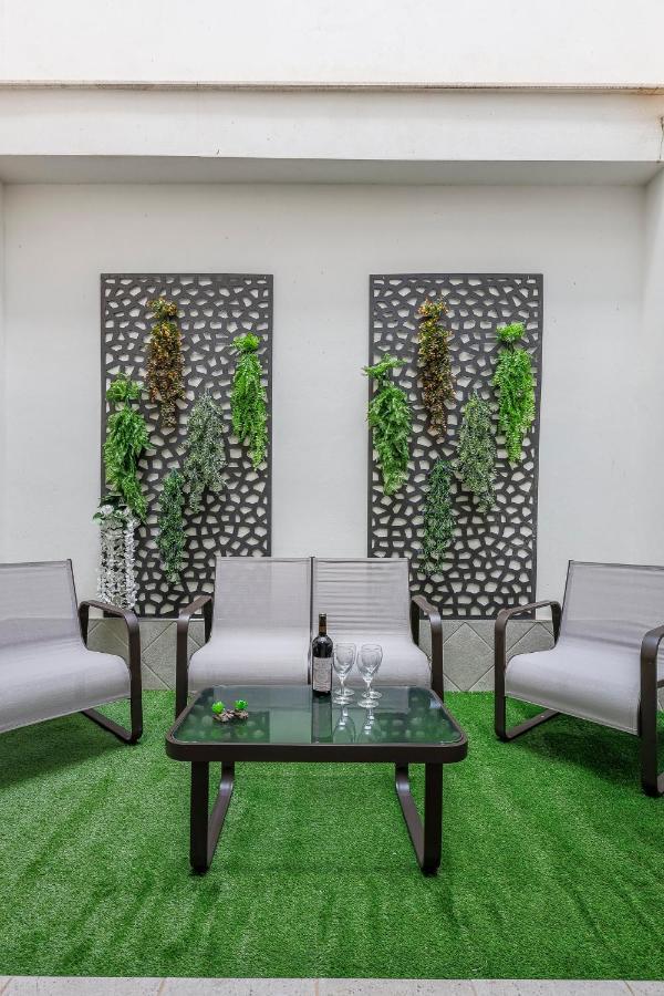Family Suit Principal Encantos De Sevilla מראה חיצוני תמונה
