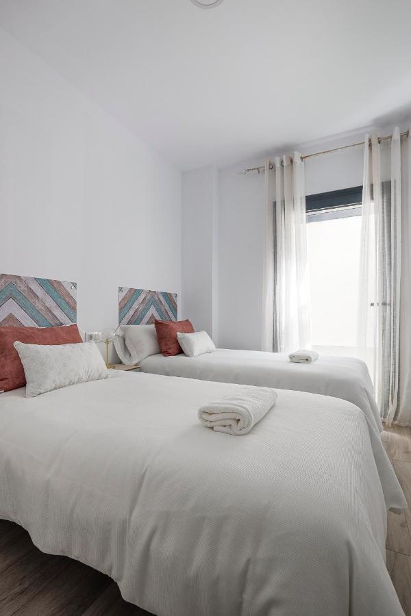 Family Suit Principal Encantos De Sevilla מראה חיצוני תמונה