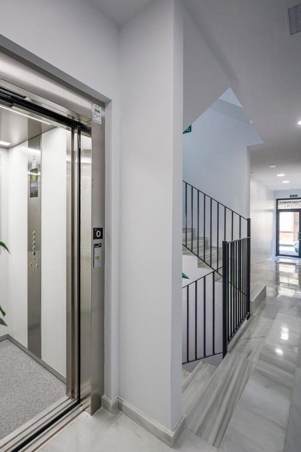 Family Suit Principal Encantos De Sevilla מראה חיצוני תמונה